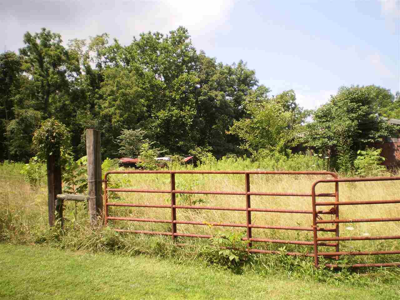 4205 North Baugh Road Bloomington, IN 47408 - Photo 4 of 24 Gallery Image 4