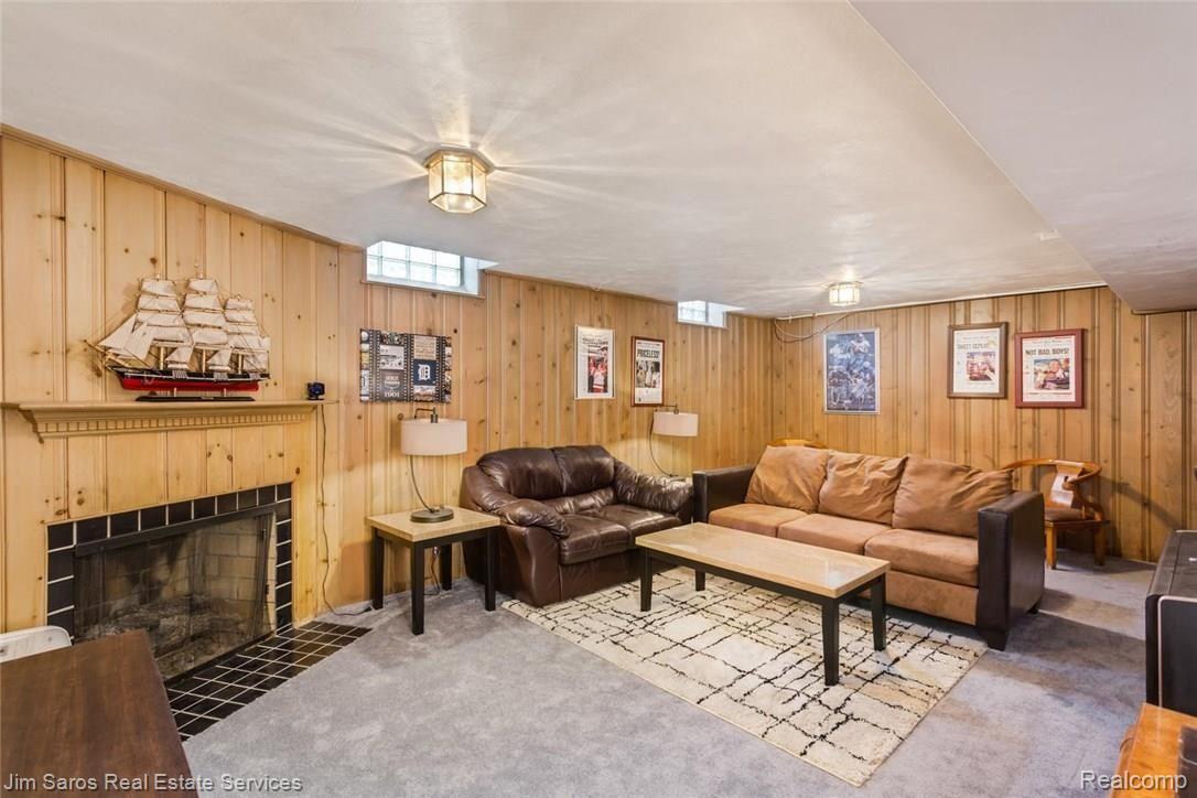 757 Trombley Road Grosse Pointe, MI 48230 - Photo 22 of 29 757 Trombley Rd Grosse Pointe-large-039-36-757 Trombley Road Grosse-1500x1000-72dpi.jpg