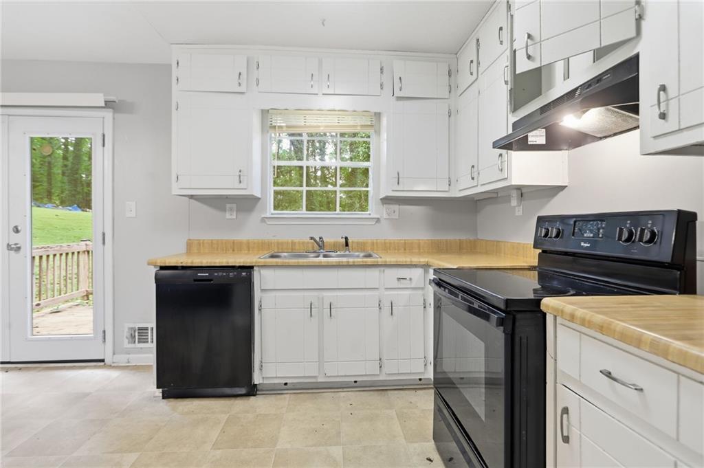 5516 Liberty Road Union City, GA 30291 - Photo 16 of 21 Gallery Image 16