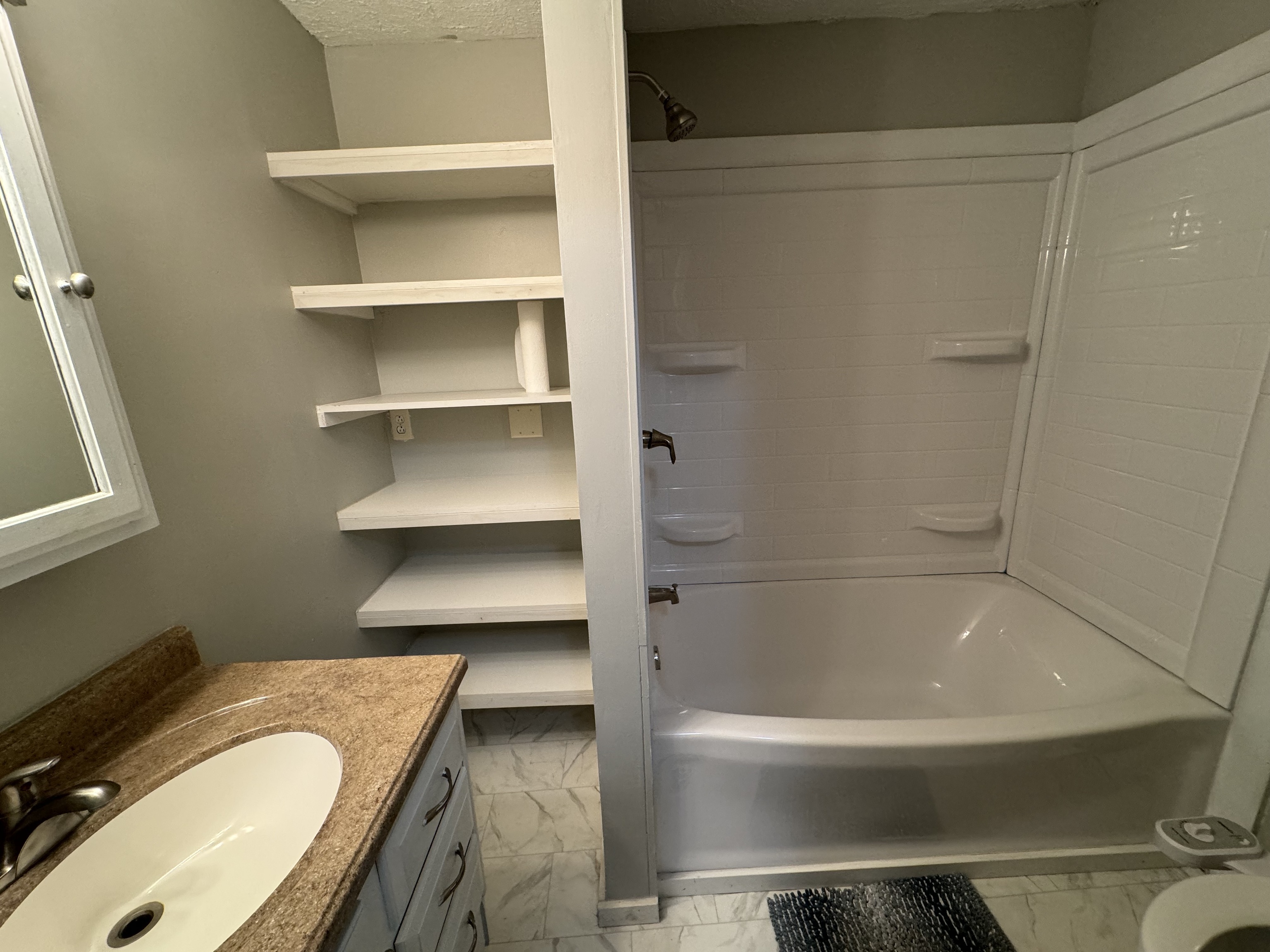 7028 East Southport Road Indianapolis, IN 46259 - Photo 13 of 20