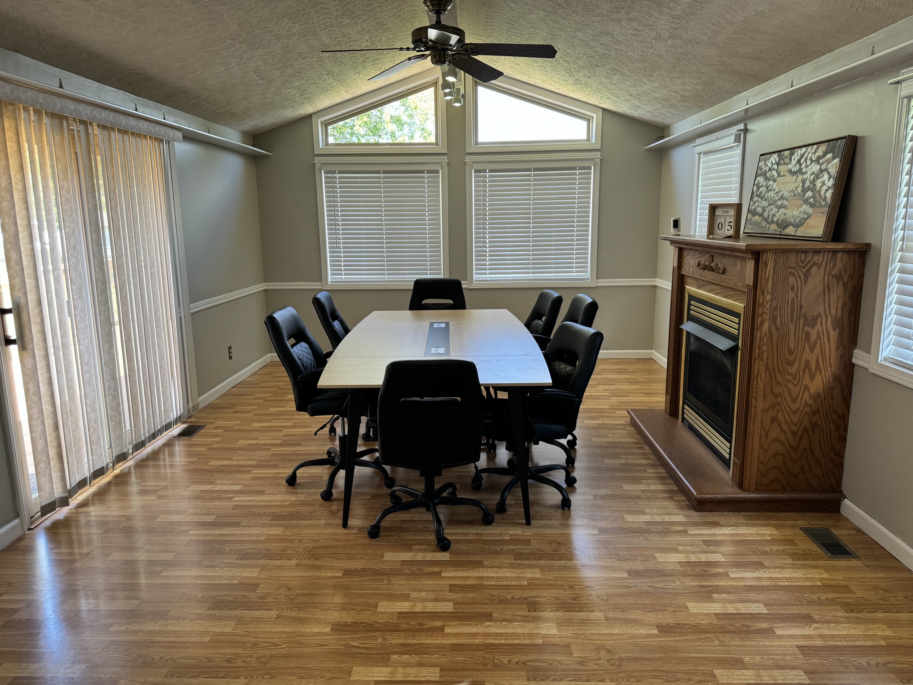 7028 East Southport Road Indianapolis, IN 46259 - Photo 7 of 20