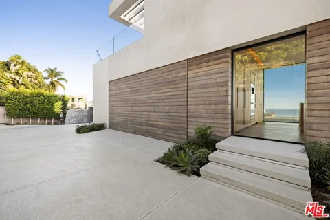 $30,000,000 | Undisclosed Address, Malibu, CA 90265