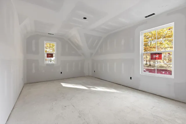 $425,000 | 2127 Oak Street, Signal Mountain, TN 37377