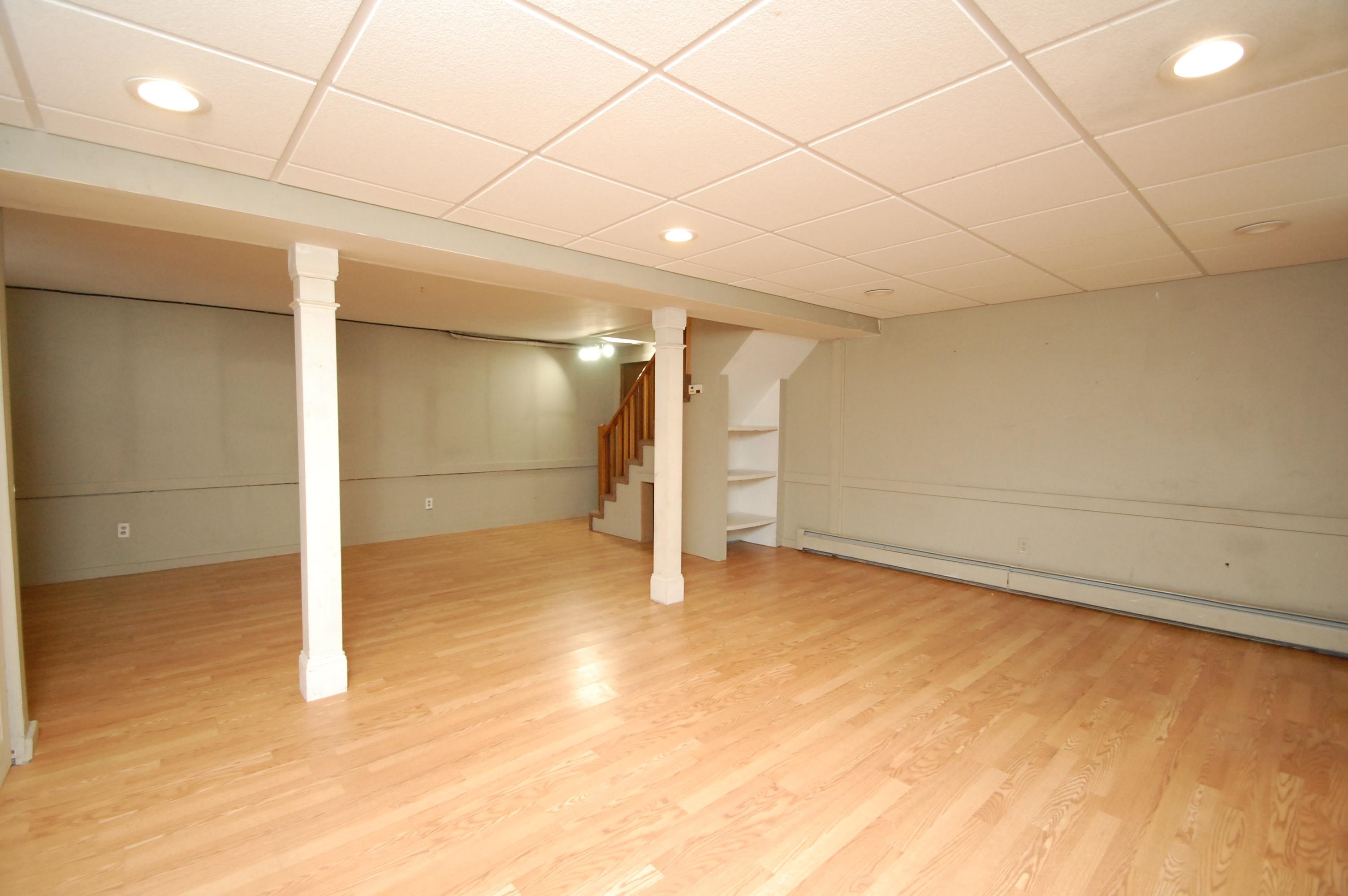 357 Montelona Road Goffstown, NH 03045 - Photo 18 of 25 Gallery Image 18