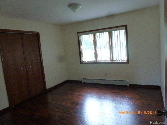 38100 Wick Road Romulus, MI 48174 - Photo 13 of 19 015.JPG