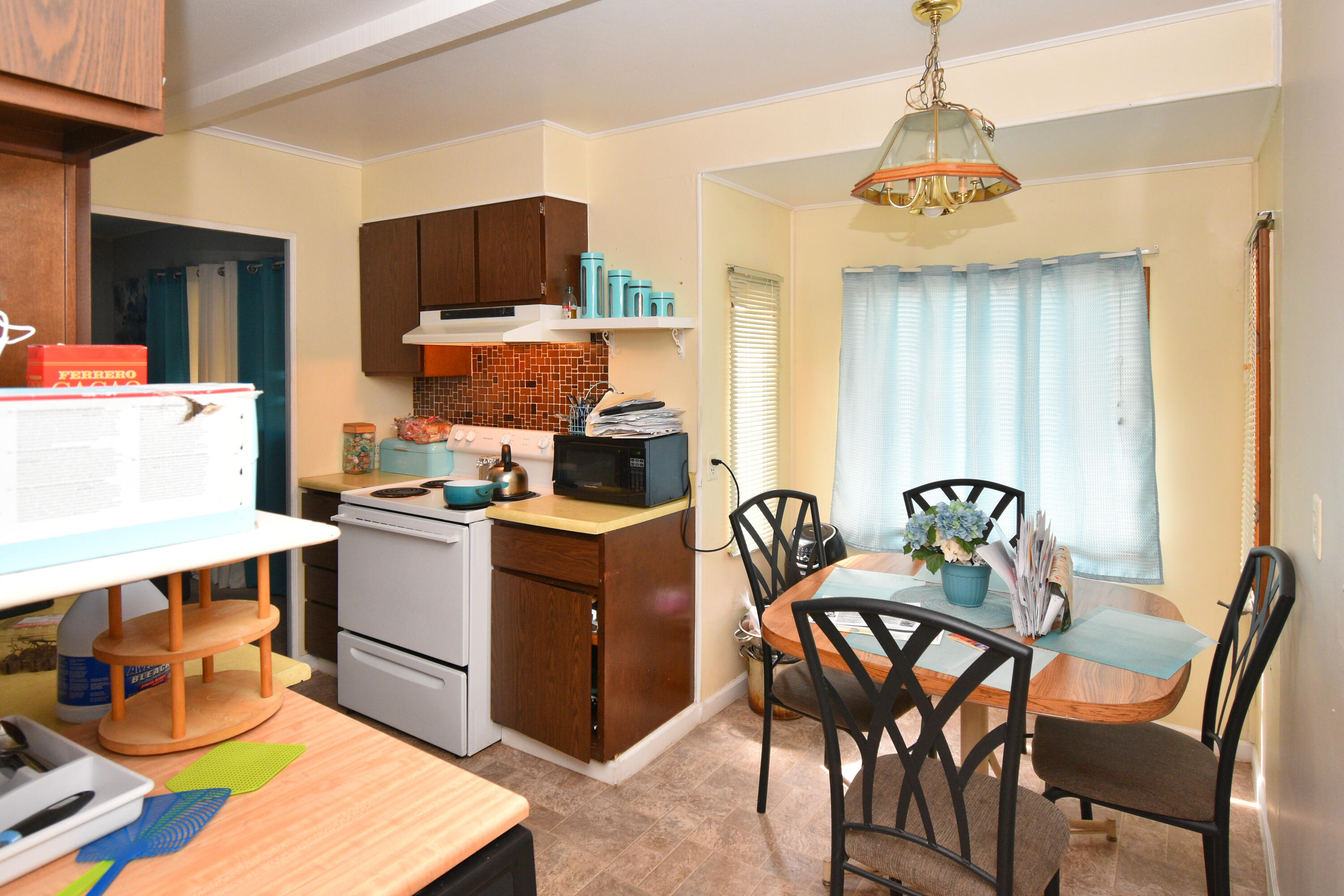 2384 Stratton Road Benton Harbor, MI 49022 - Photo 11 of 17 DSC_3746