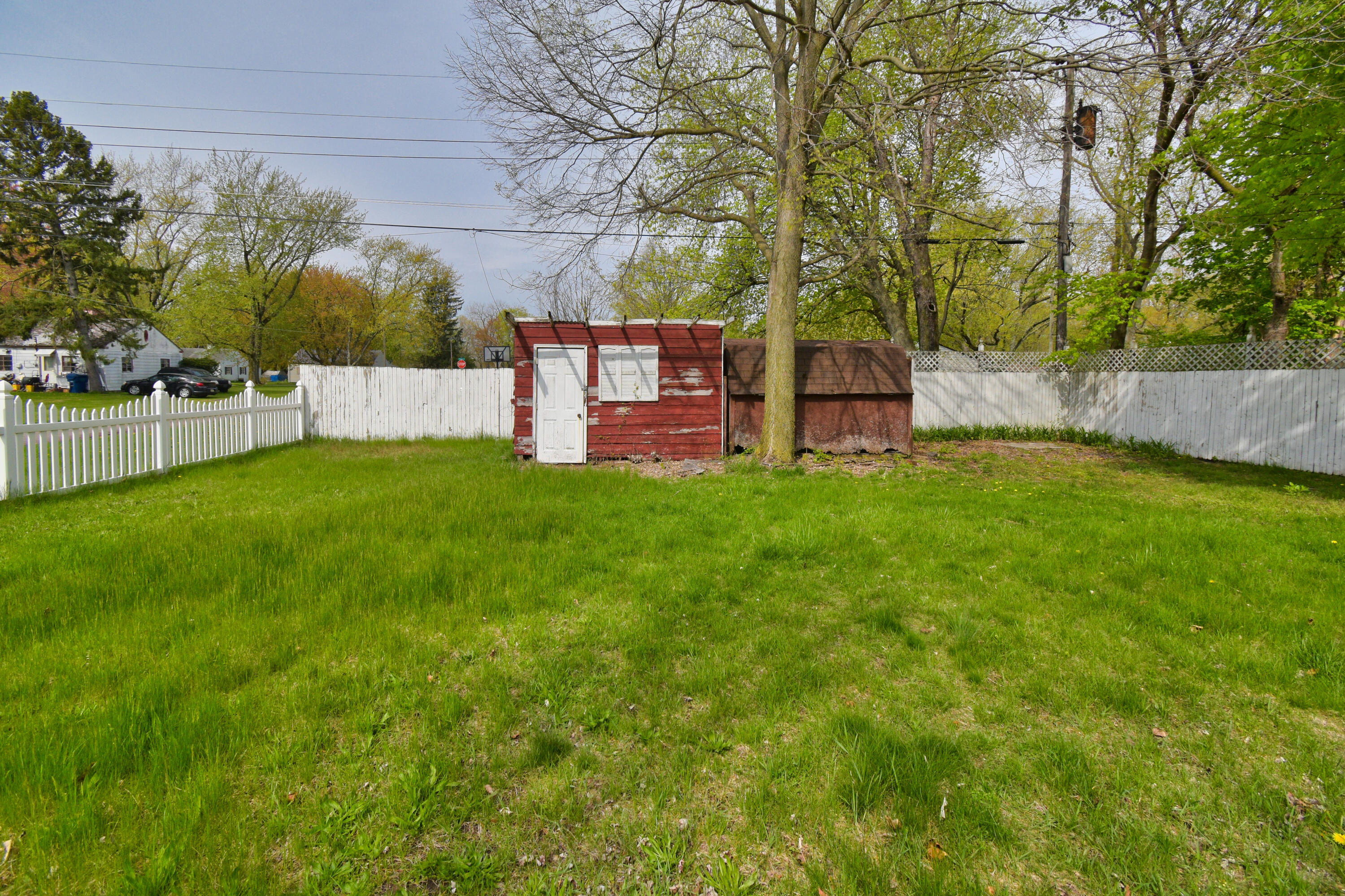 2384 Stratton Road Benton Harbor, MI 49022 - Photo 5 of 17 DSC_3703