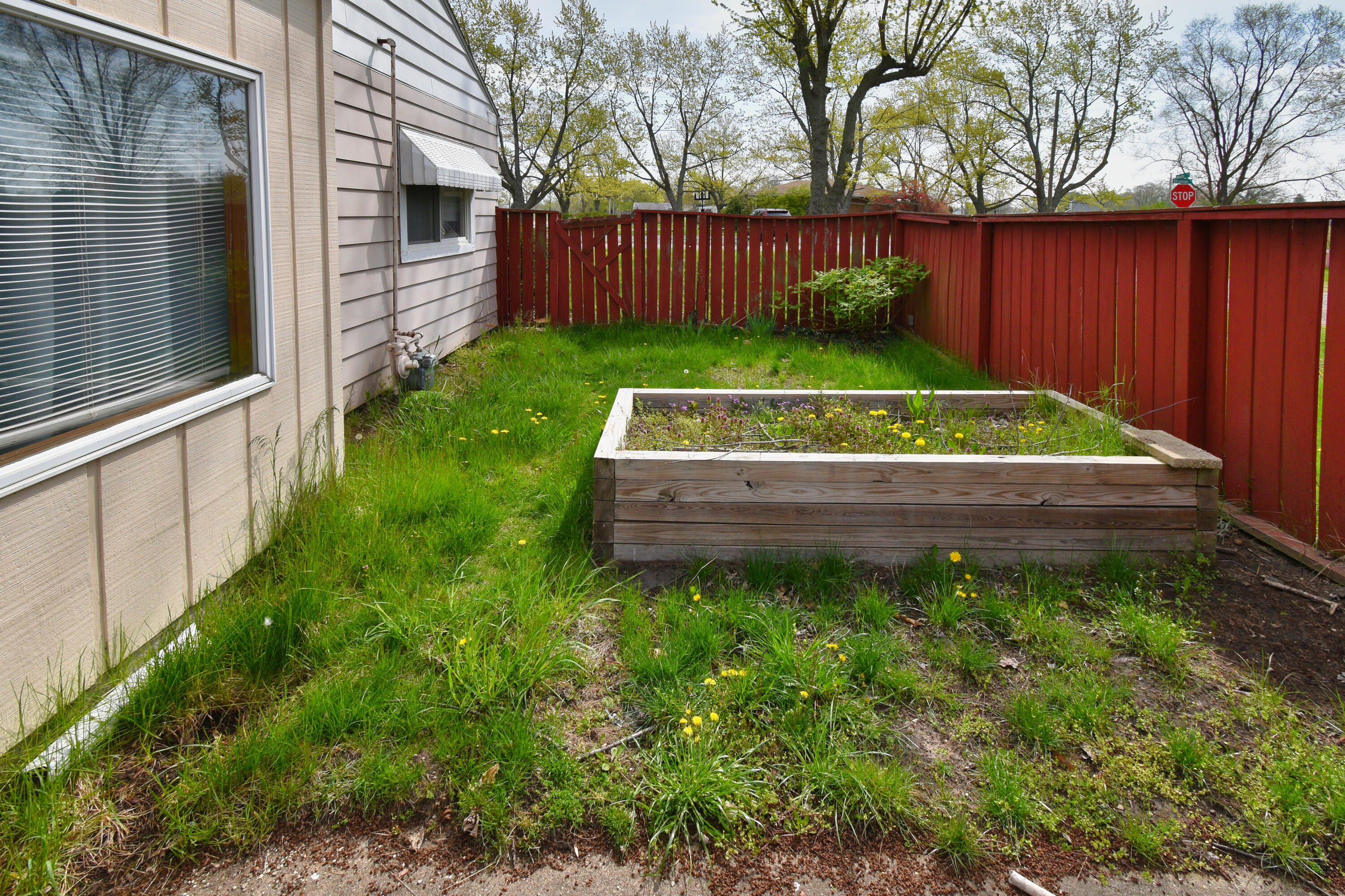 2384 Stratton Road Benton Harbor, MI 49022 - Photo 6 of 17 DSC_3717