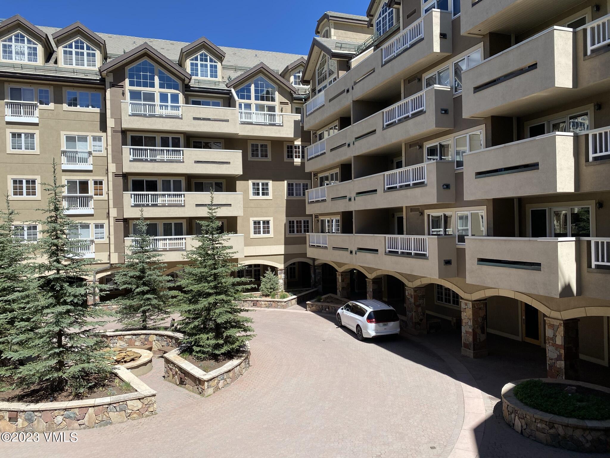 210 Offerson Road, Unit R108 WEEK 34 Beaver Creek, CO 81620 - Photo 4 of 28 IMG_3643