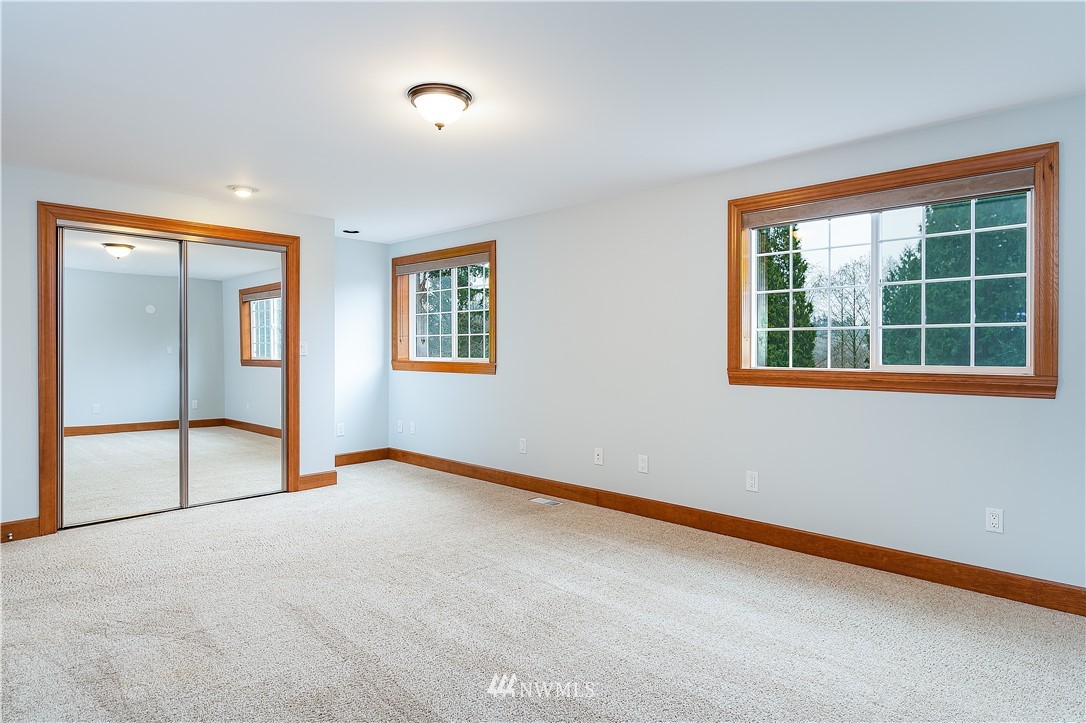 17325 3rd Avenue Southeast Bothell, WA 98012 - Photo 26 of 40 an empty room with a window
