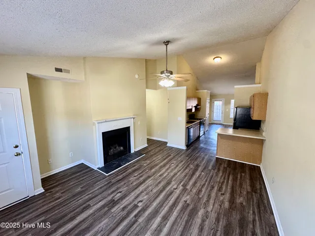 $1,300 | 3305 Moseley Drive, Unit A, Greenville, NC 27858