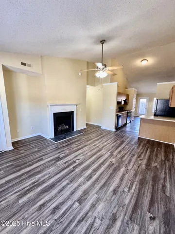 $1,300 | 3305 Moseley Drive, Unit A, Greenville, NC 27858