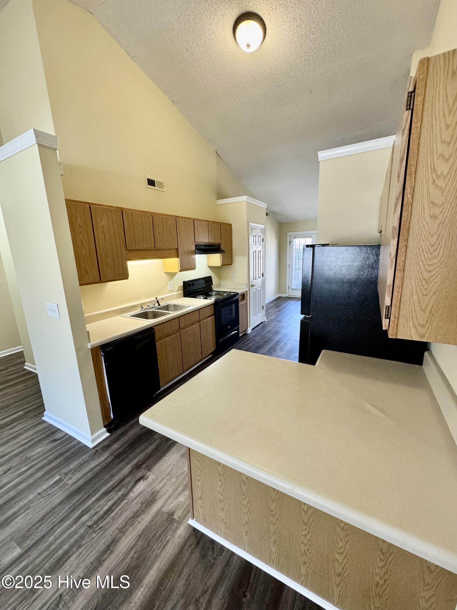 3305 Moseley Drive, Unit A Greenville, NC 27858 - Photo 10 of 14 IMG_9536