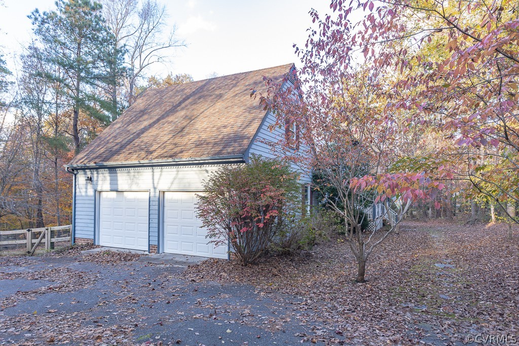 7724 Hunters Ridge Drive Prince George, VA 23875 - Photo 3 of 44 Gallery Image 3