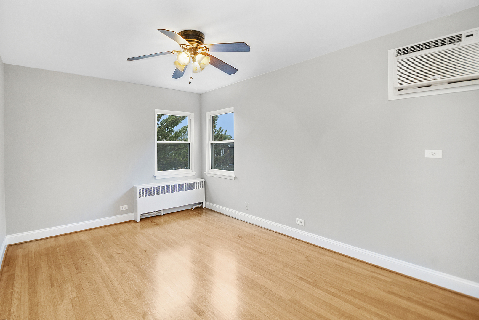1951 Euclid Avenue, Unit 202 Berwyn, IL 60402 - Photo 13 of 16 a view of an empty room with window