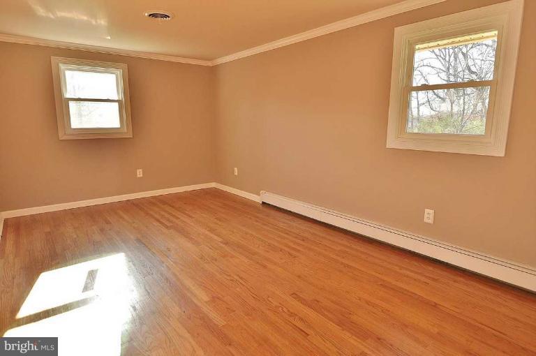 202 Sweetser Road Linthicum, MD 21090 - Photo 4 of 19 Bedroom (Master)