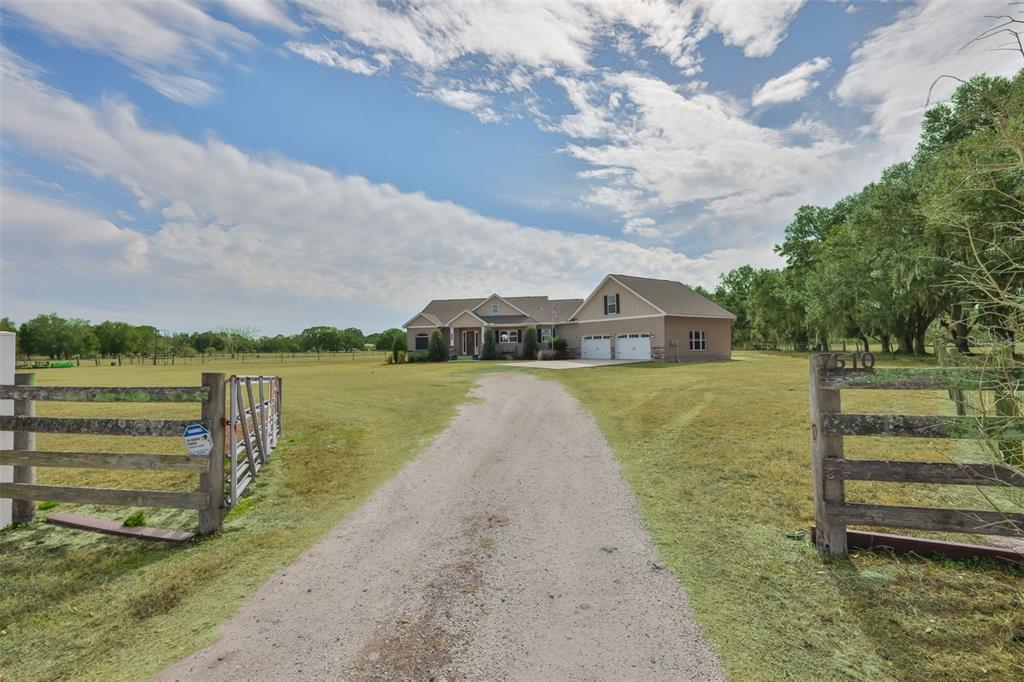 7510 Lithia Pinecrest Road Lithia, FL 33547 - Photo 6 of 67