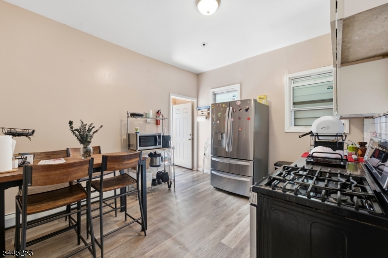 183 Graham Avenue Paterson, NJ 07501 - Photo 8 of 32
