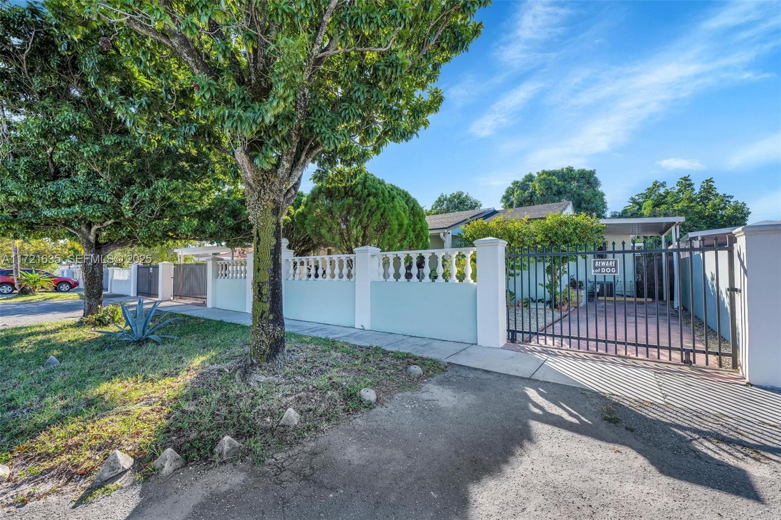 462 East 39th Street Hialeah, FL 33013 - Photo 20 of 44