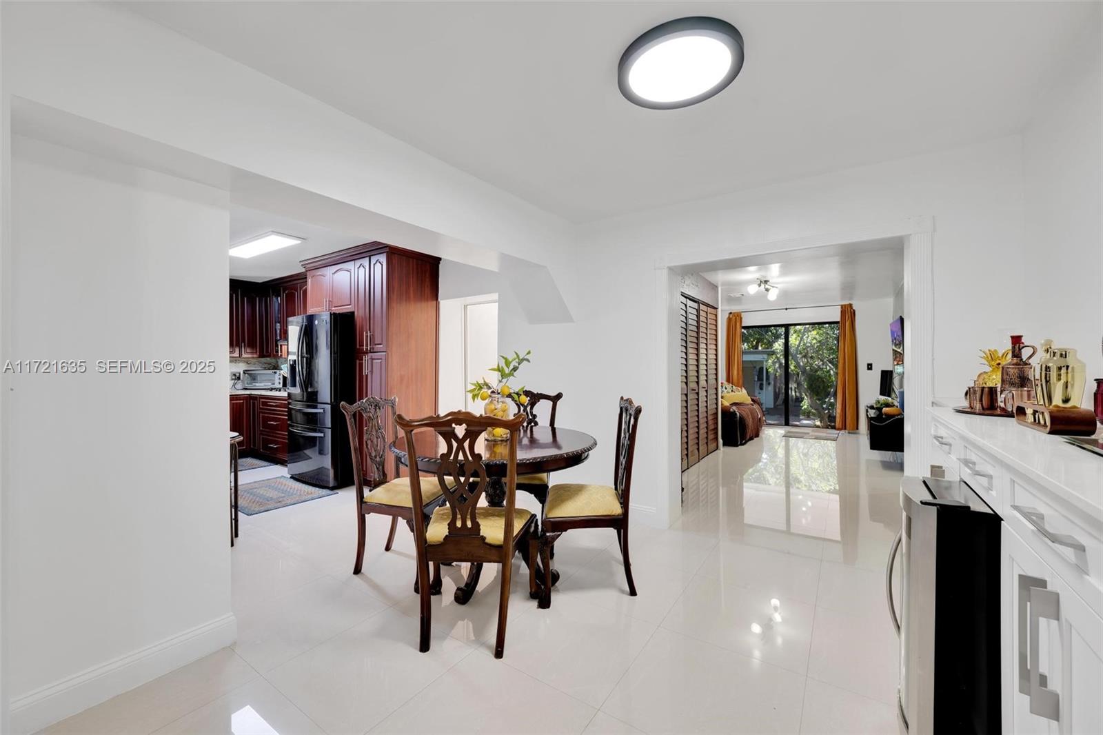 462 East 39th Street Hialeah, FL 33013 - Photo 31 of 44