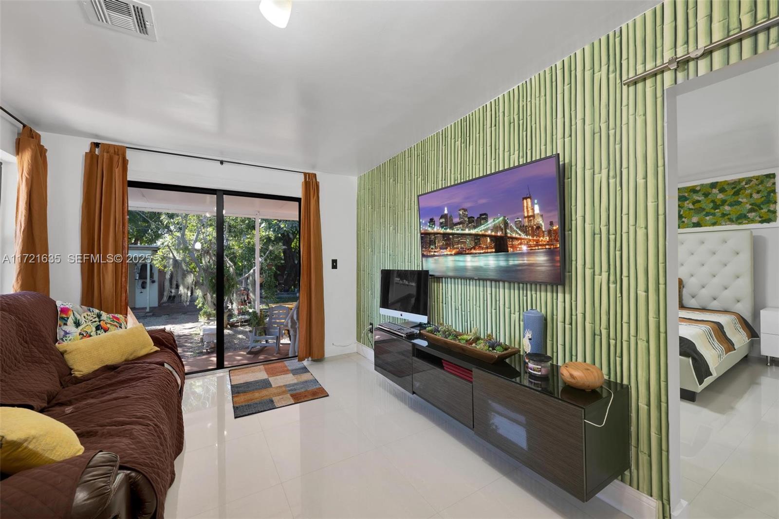 462 East 39th Street Hialeah, FL 33013 - Photo 42 of 44