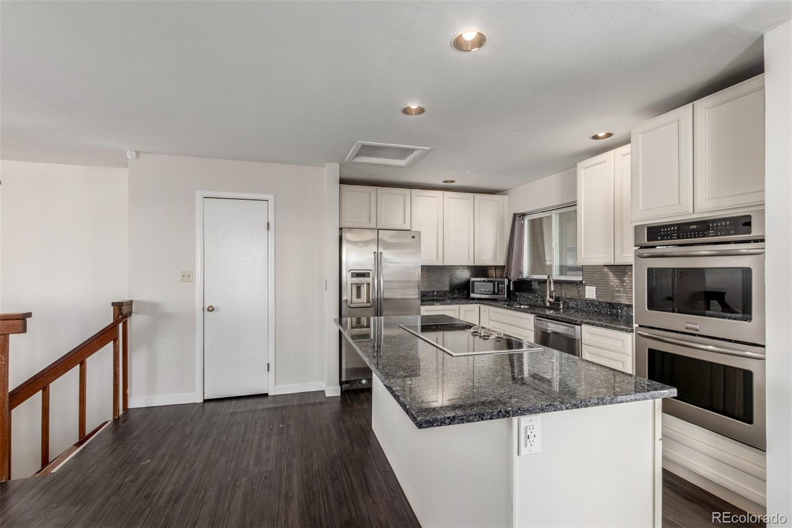 1061 Sir Galahad Drive Lafayette, CO 80026 - Photo 6 of 25