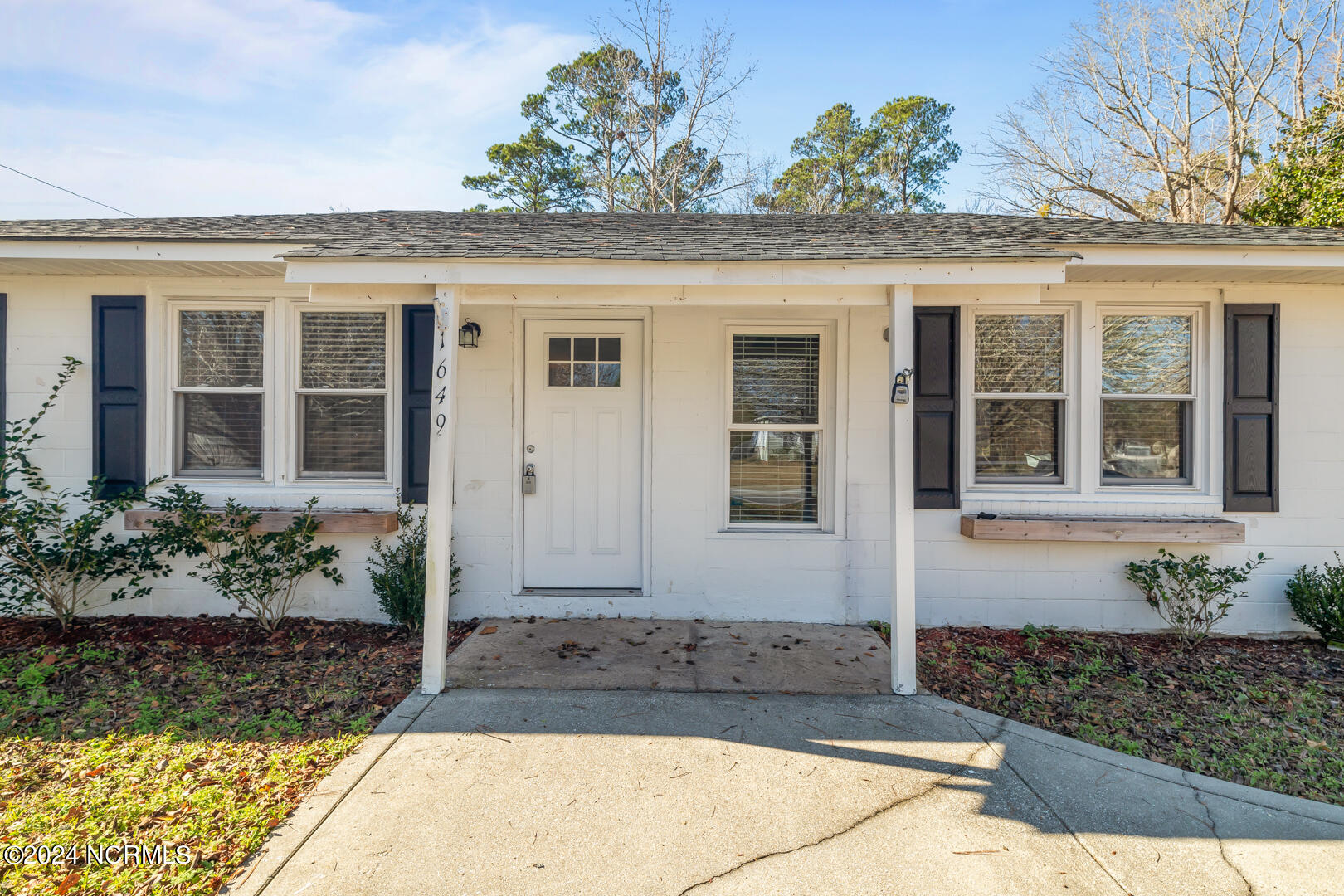 1649 Murrill Hill Road Jacksonville, NC 28540 - Photo 5 of 38 5