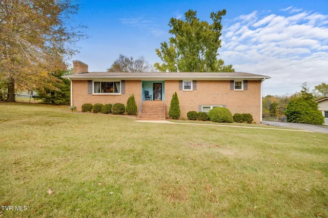 $360,000 | 105 Foley Circle, Bristol, TN 37620