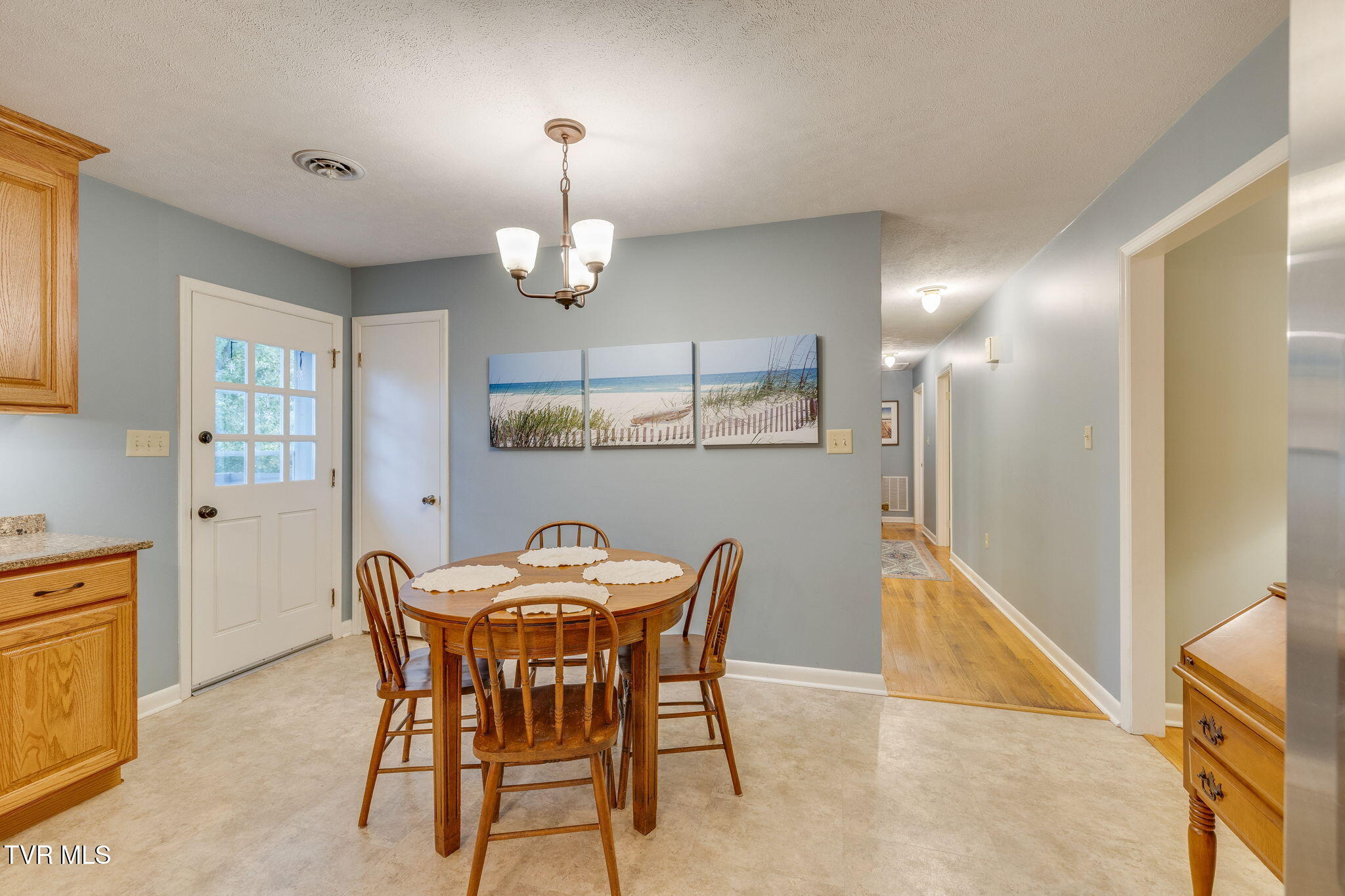 105 Foley Circle Bristol, TN 37620 - Photo 15 of 52 014