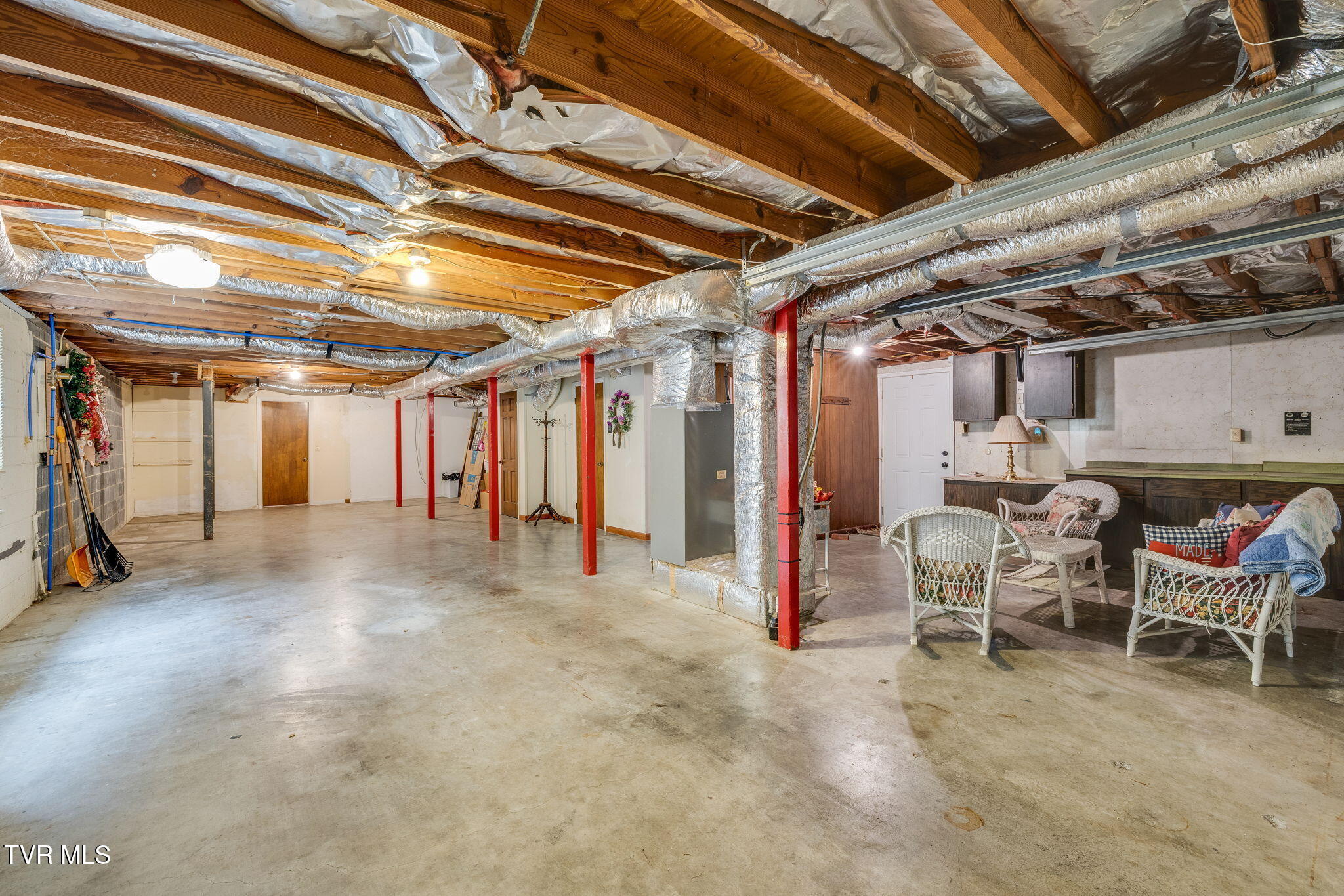 105 Foley Circle Bristol, TN 37620 - Photo 32 of 52 031