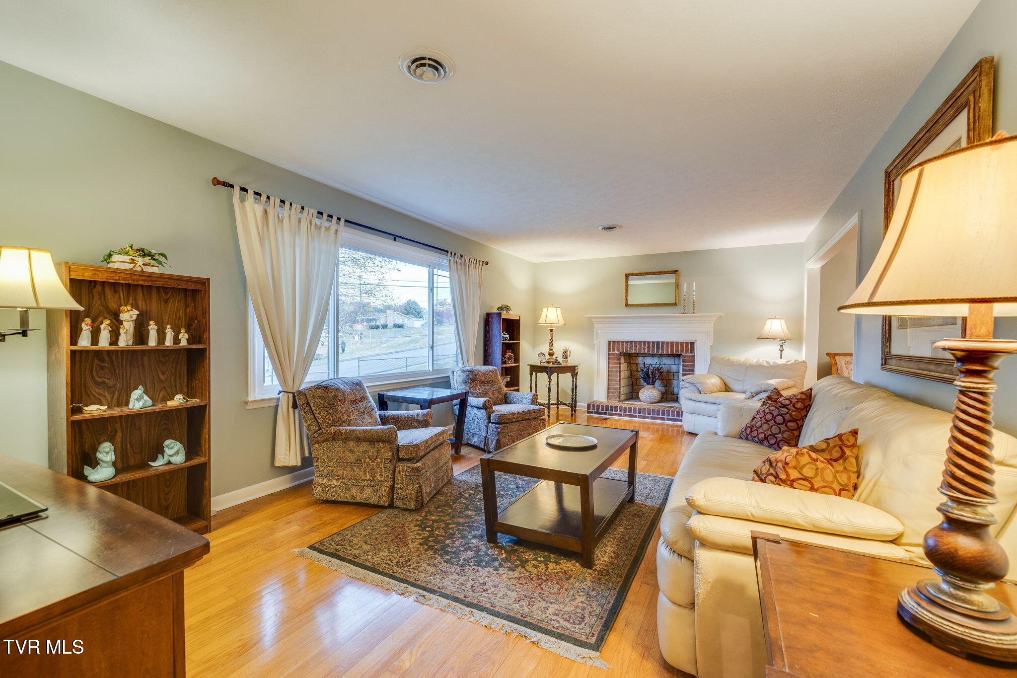 105 Foley Circle Bristol, TN 37620 - Photo 7 of 52 006