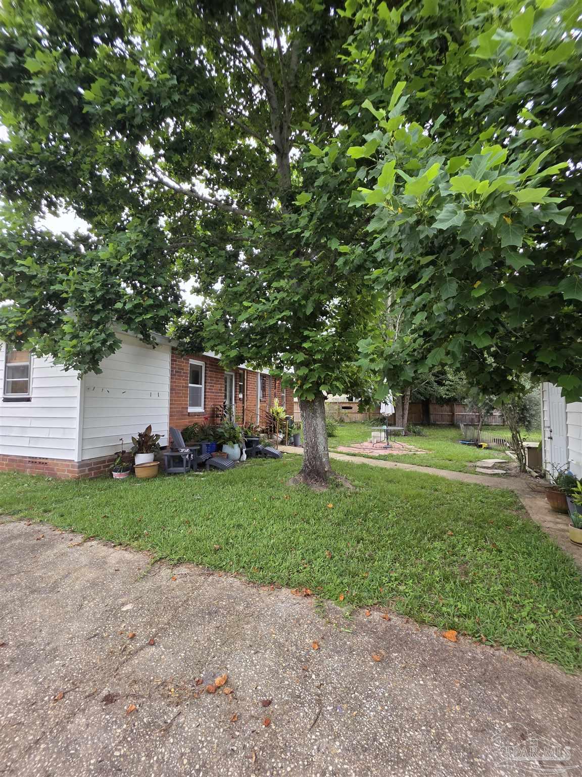 215 Berry Road Pensacola, FL 32507 - Photo 11 of 19
