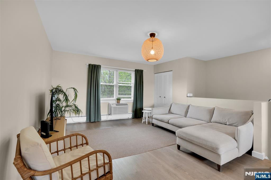 1152 Valley Road, Unit 2B Wayne, NJ 07470 - Photo 3 of 16