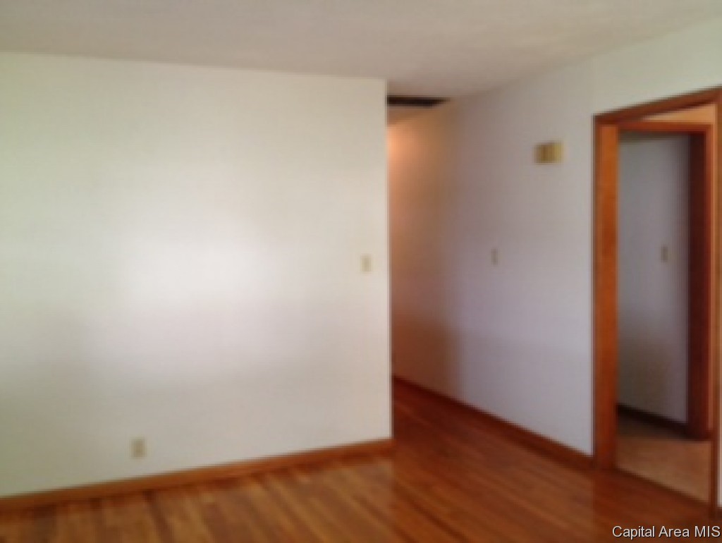 3204 South 5th Street Springfield, IL 62703 - Photo 9 of 14