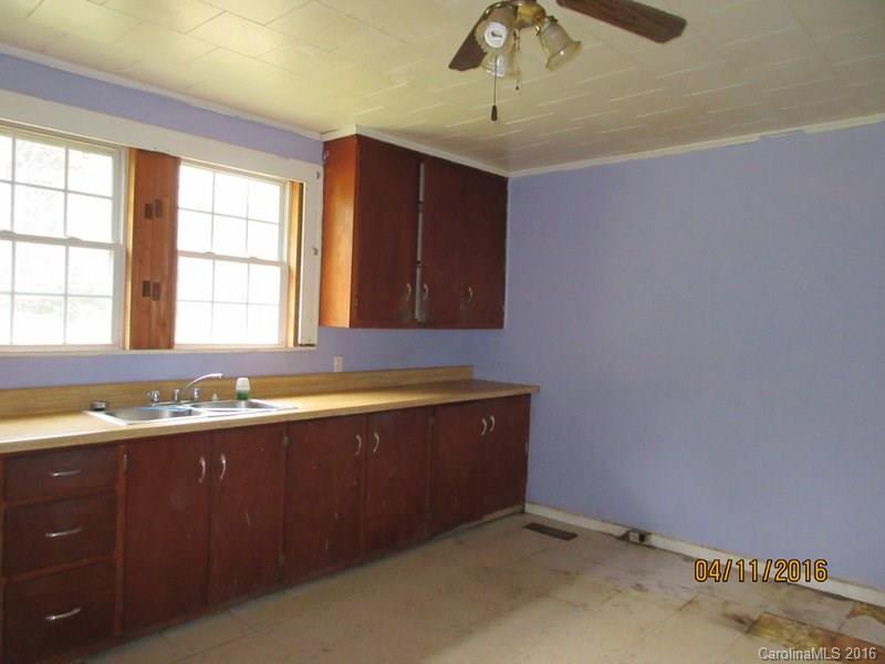 225 Reece Street Rutherfordton, NC 28139 - Photo 8 of 16