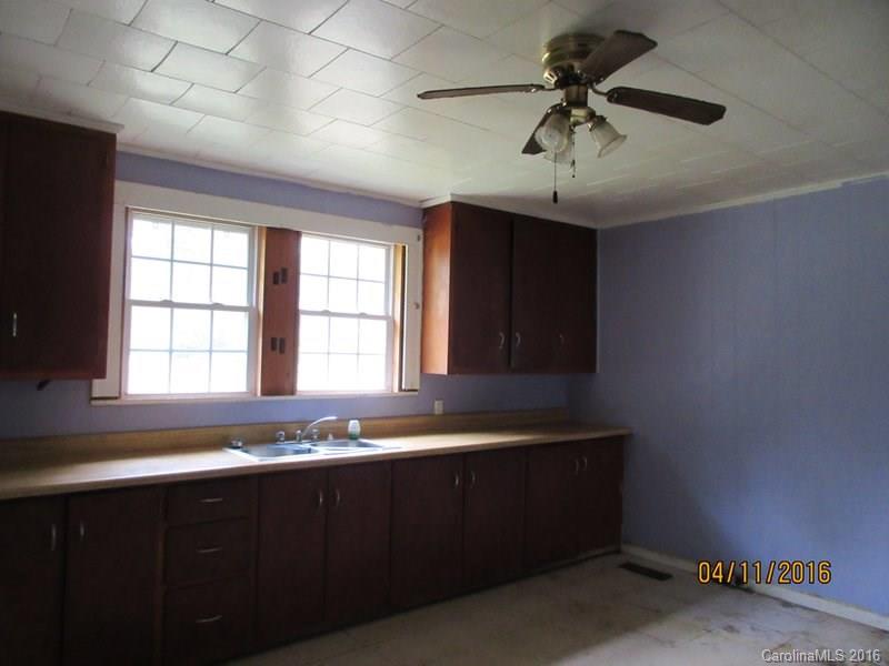 225 Reece Street Rutherfordton, NC 28139 - Photo 9 of 16