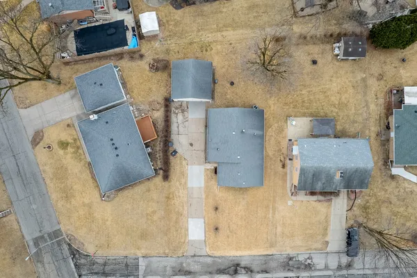 $249,900 | 2550 26th Street, Rock Island, IL 61201