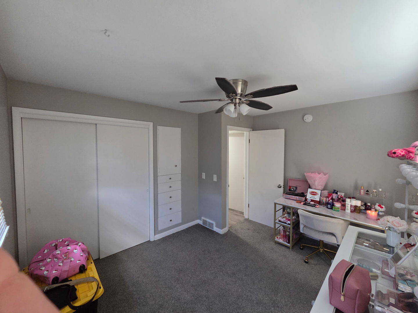 2550 26th Street Rock Island, IL 61201 - Photo 17 of 33 a living room with furniture and a window