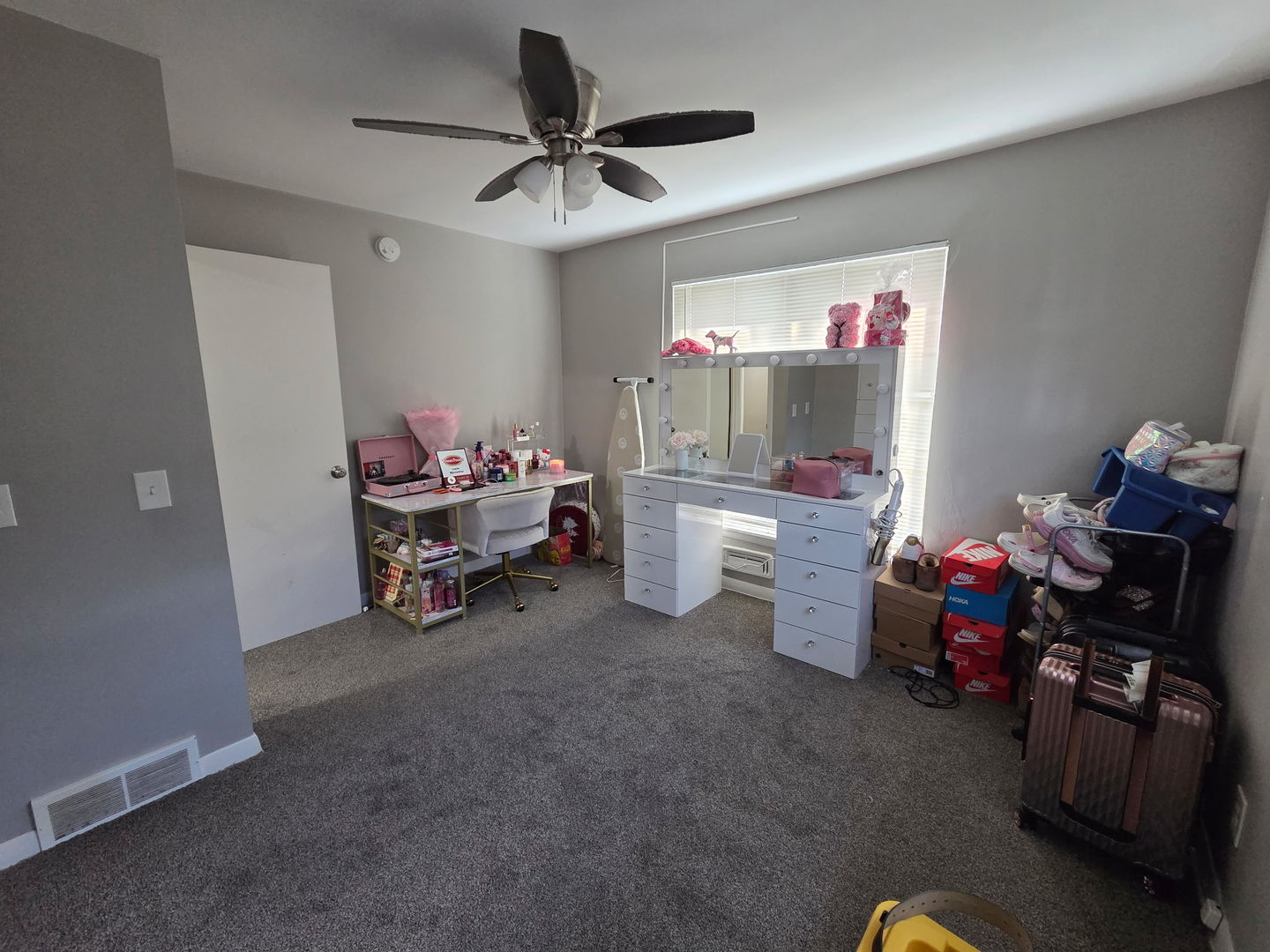 2550 26th Street Rock Island, IL 61201 - Photo 18 of 33 a room with furniture and a ceiling fan