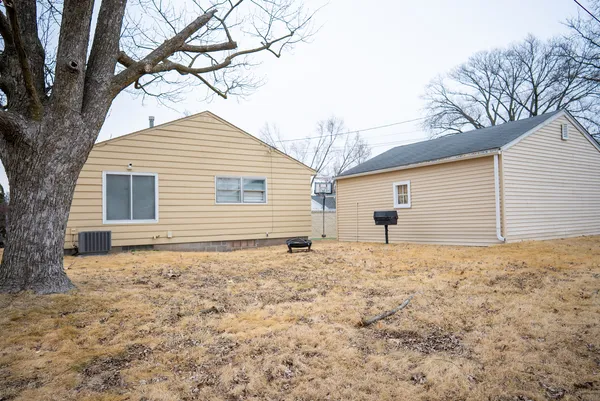 $249,900 | 2550 26th Street, Rock Island, IL 61201