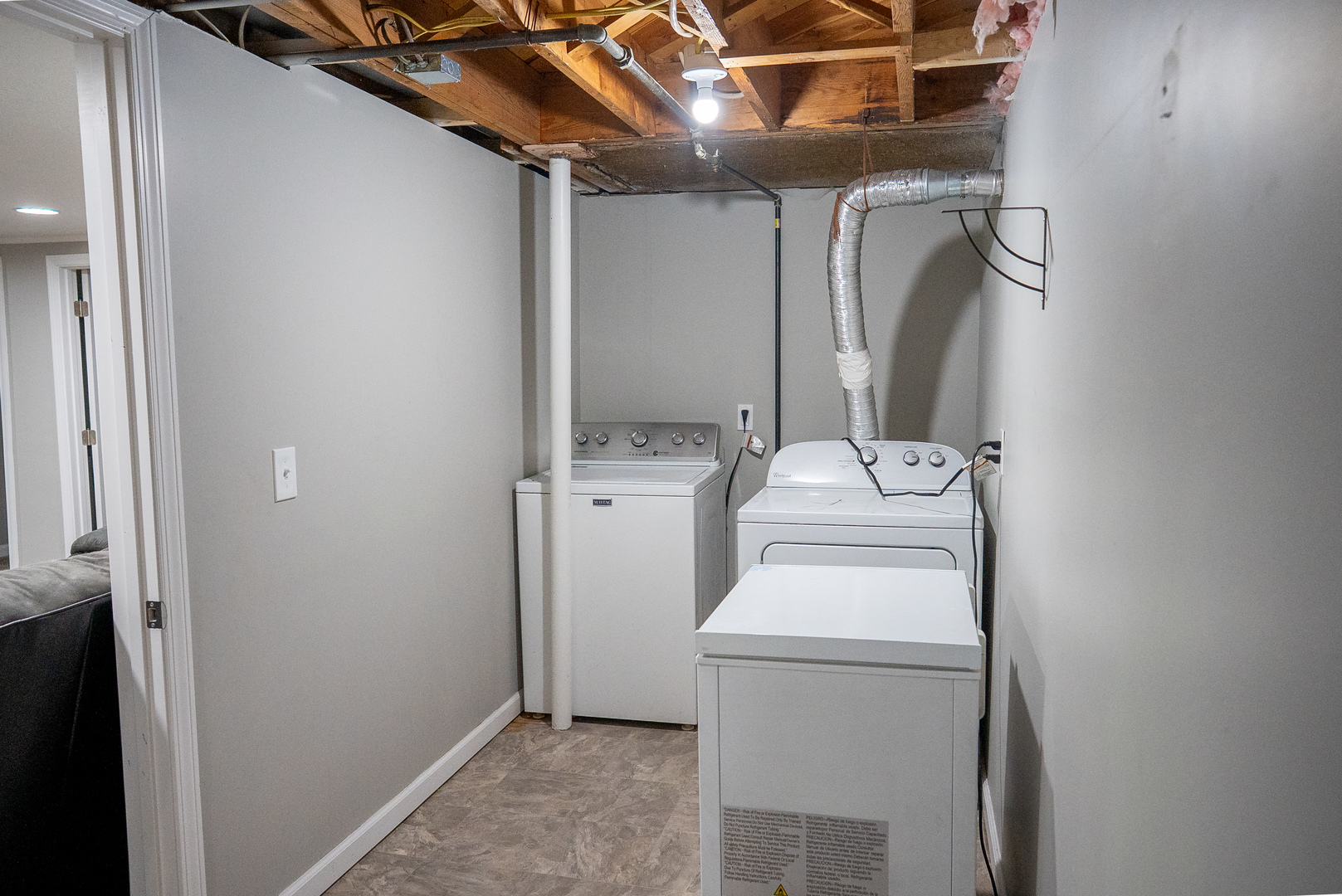 2550 26th Street Rock Island, IL 61201 - Photo 30 of 33 a utility room with dryer and washer