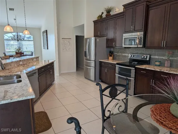 $6,850 | 5008 Southwest 9th Place, Cape Coral, FL 33914