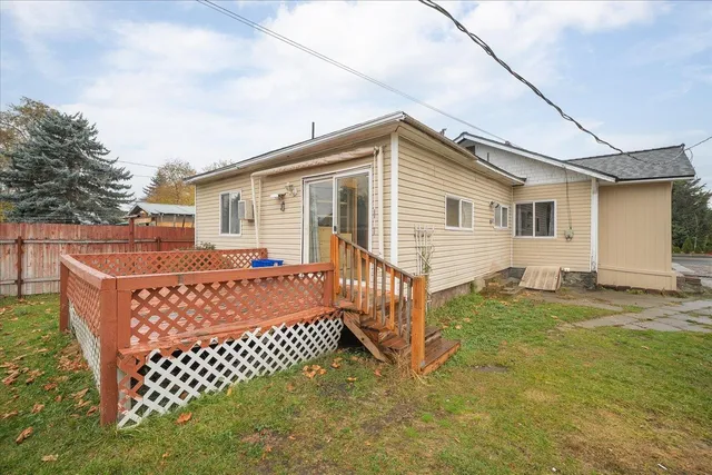 $275,000 | 2424 East Mission Avenue, Spokane, WA 99202
