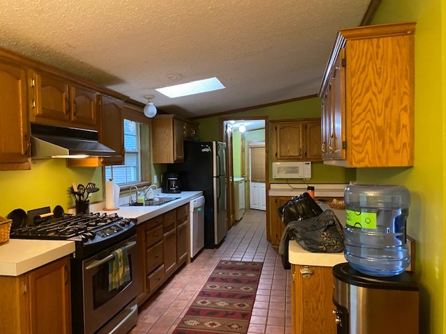 13303 South Brennan Road Chesaning, MI 48616 - Photo 5 of 7 50025578-4.JPG
