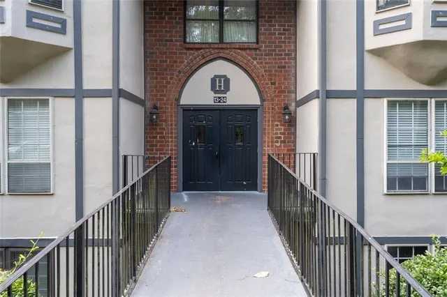 $279,750 | 6851 Roswell Road, Unit H18, Atlanta, GA 30328