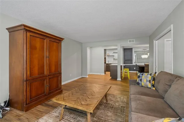 $279,750 | 6851 Roswell Road, Unit H18, Atlanta, GA 30328