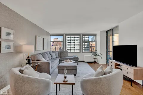 $595,000 | 30 East Elm Street, Unit 10AB, Chicago, IL 60611