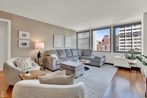 $595,000 | 30 East Elm Street, Unit 10AB, Chicago, IL 60611