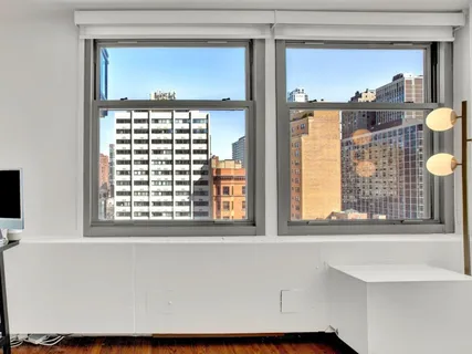 $595,000 | 30 East Elm Street, Unit 10AB, Chicago, IL 60611