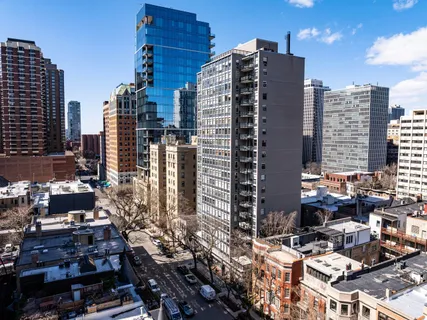 $595,000 | 30 East Elm Street, Unit 10AB, Chicago, IL 60611